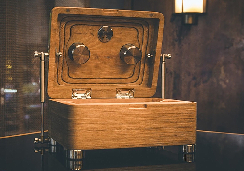 Design Awards Winner - Solloshi Ltd. - CLASSIC SOLLOSHI HUMIDOR 