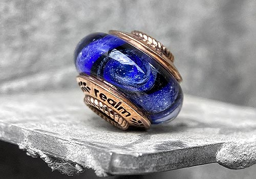 Design Awards Winner - REALM ART STUDIO - Nebula glass bead of ash