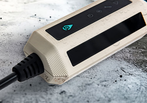 Design Awards Winner - RELEIV INC. - EVLEI Series 3.5kW Portable EV Charger