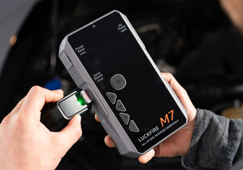 Design Awards Winner - shang hai ai mu bo zhi neng ke ji you xian gong si - Roadside Essentials M7