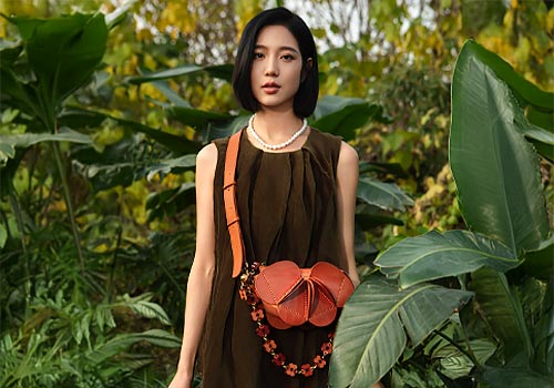 Design Awards Winner - SHIJIAZHUANG  HERBAL HEAVEN CULTURAL DECORATION CO.,LTD. - Flower Bag