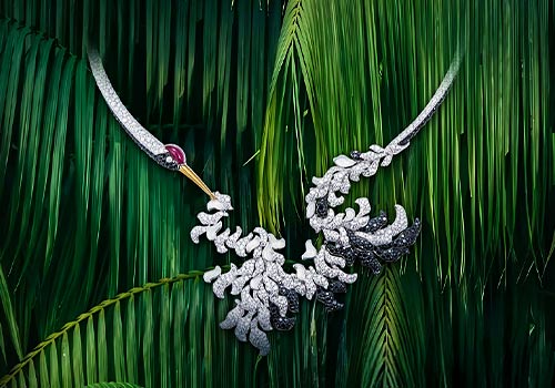 Design Awards Winner - Ethetics Art Limited - DANCING IN CLOUDS Necklace