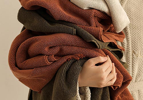 Design Awards Winner - CHEN YE - Maillard Pastoral Fringed Bath Towel