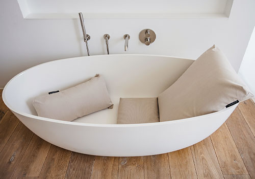 Design Awards Winner - Solutions by Sam - BADESOFA Bath Pillow