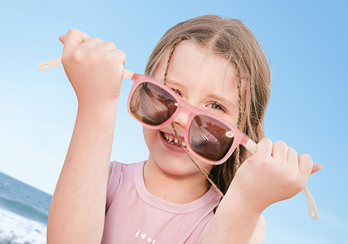 Design Awards Winner -  Zhejiang Kuqu Intelligent Technology Co., Ltd - Kocotree Foldable Aviator Sunglasses